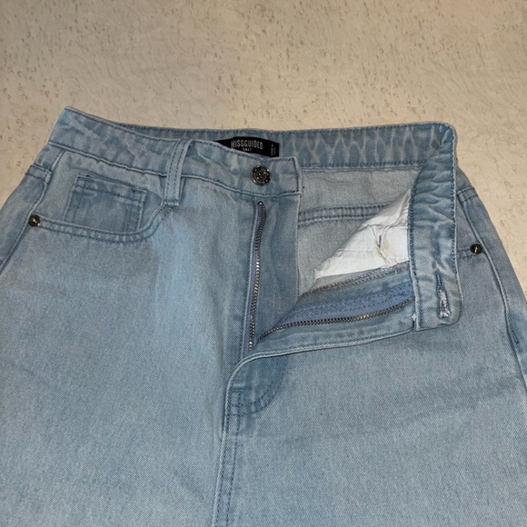 Missguided Riot High Waisted Mom Jeans | Light Wash Denim - Picture 4 of 5